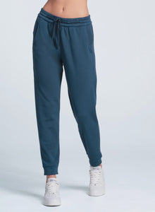 Lucky In Love Women's Essential Jogger Midnight  CP26-401
