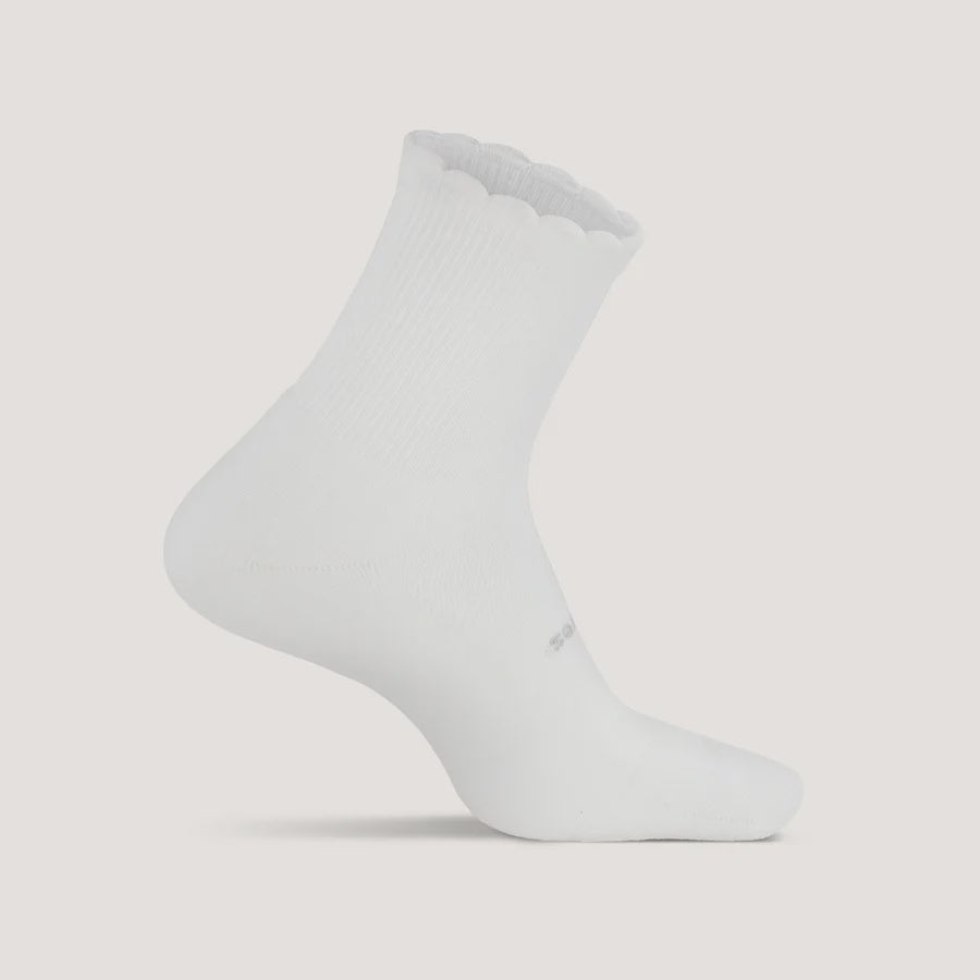 Feetures High Performance Max Cushion Quarter Tall Scallop Sock - Cloud Ripple