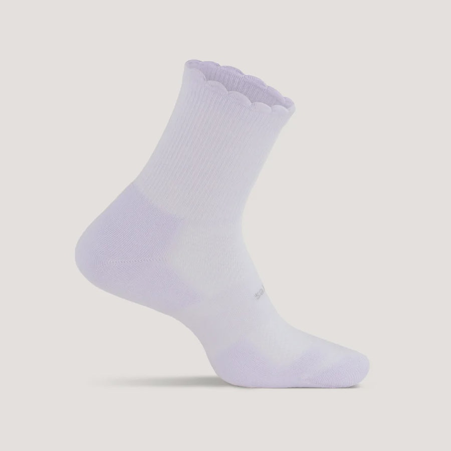 Feetures High Performance Max Cushion Quarter Tall Scallop Sock - Lilac Ripple