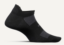 Load image into Gallery viewer, Features High Performance Cushion No show Tab Socks
