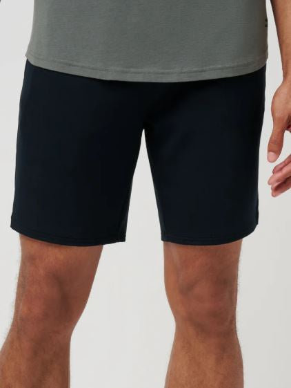Travis Mathew Men's Fibercloud 8" Shorts Black  A42672