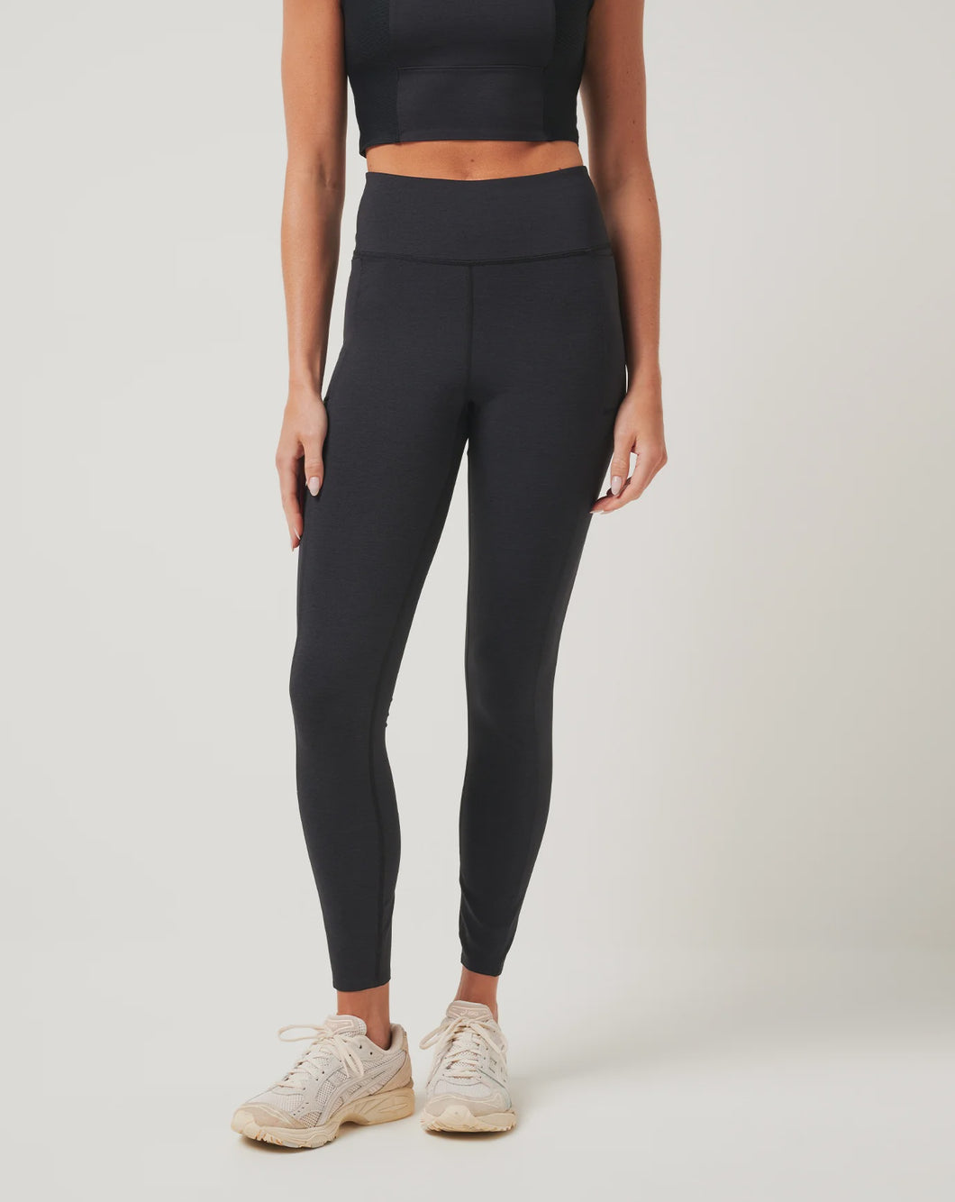 Travis Mathew Women's Moveknit Bonded Legging Black 1LG019