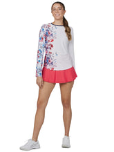 Load image into Gallery viewer, Sofibella Women&#39;s Wild Flowers Long Sleeve Top - Wild Flowers
