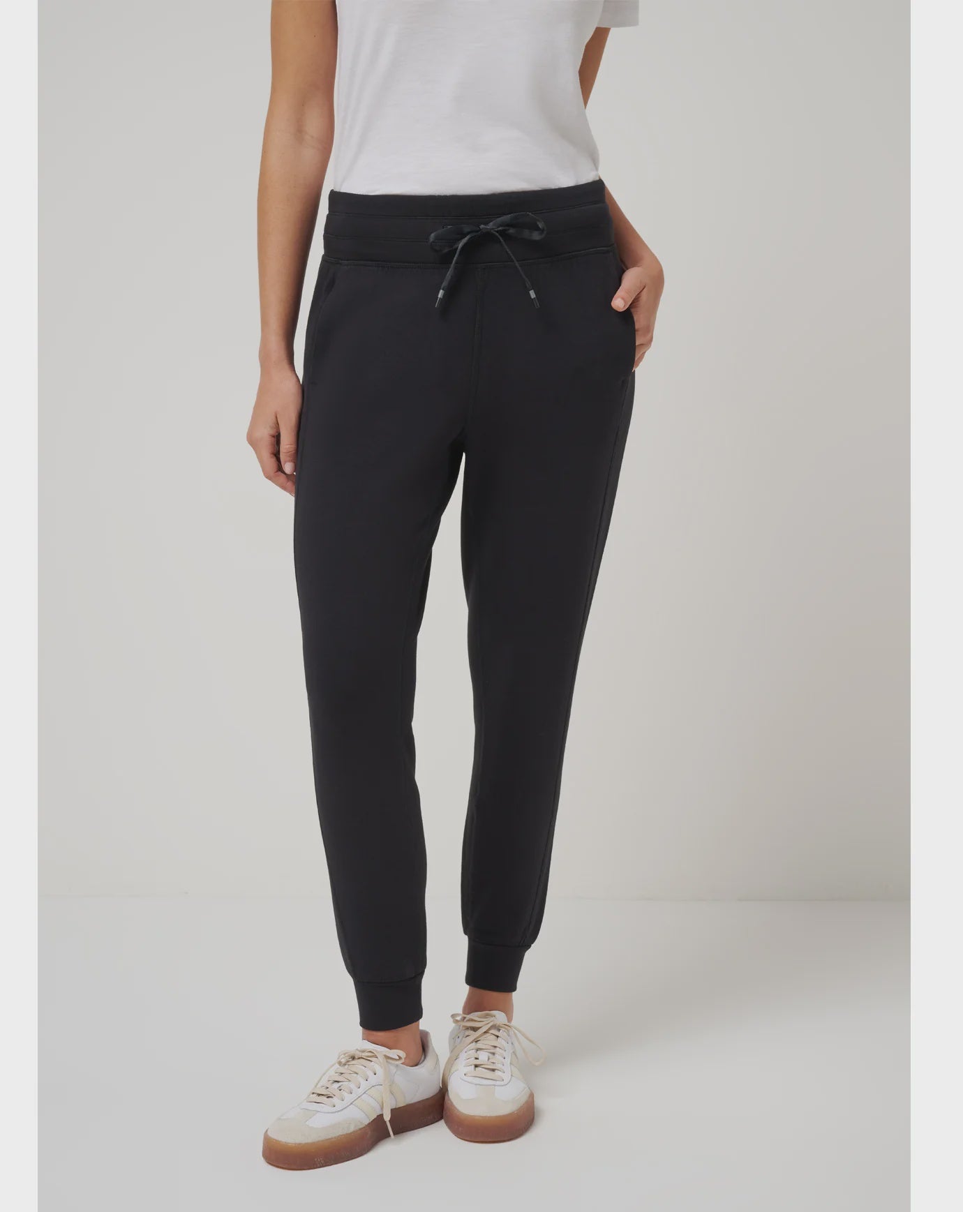Travis Mathew Skyloft Soft Tie Joggers 1LE050 Navy Blazer