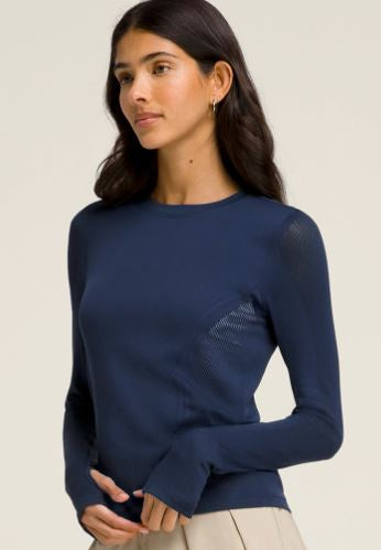 Wilson Women's Baseline Seamless Long Sleeve Tee- Navy