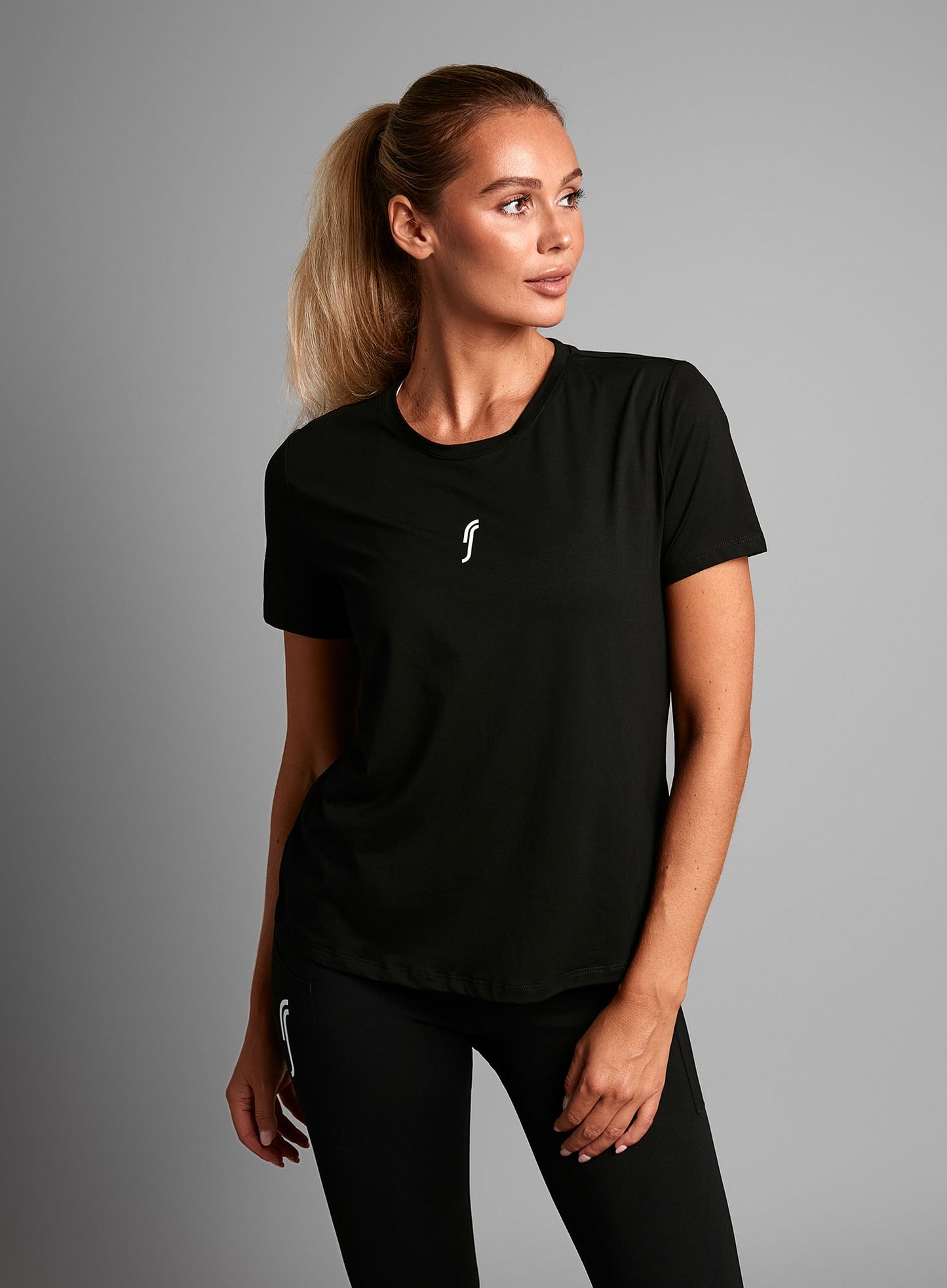 RS Women's Relax Tee- Black