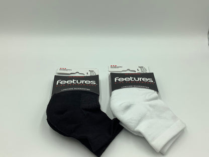 Feetures High Performance Quarter Max Cushion Socks